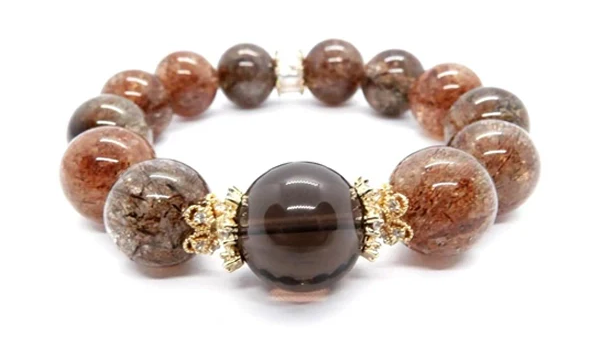 Smoky Quartz Wearing Guide: Left and Right Hand Benefits for Cleansing Negative Energy & Boosting Vitality
