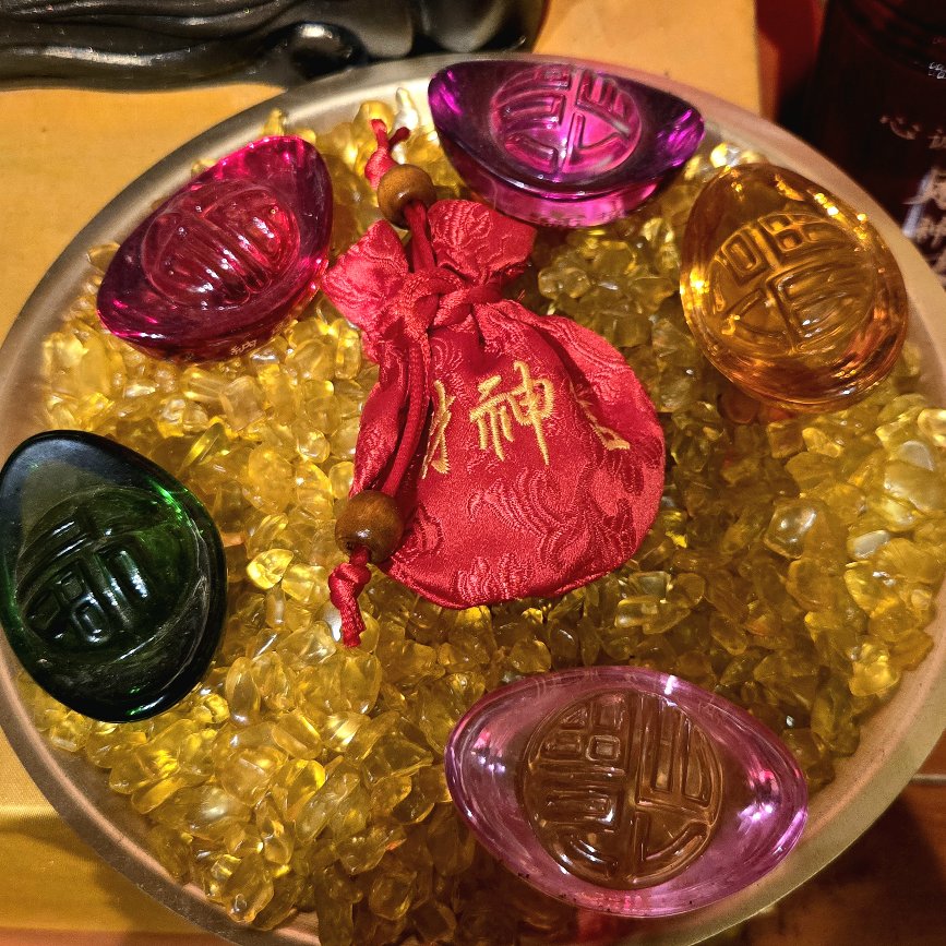 Crystal Desk Setup Guide: Boost Your Career Fortune