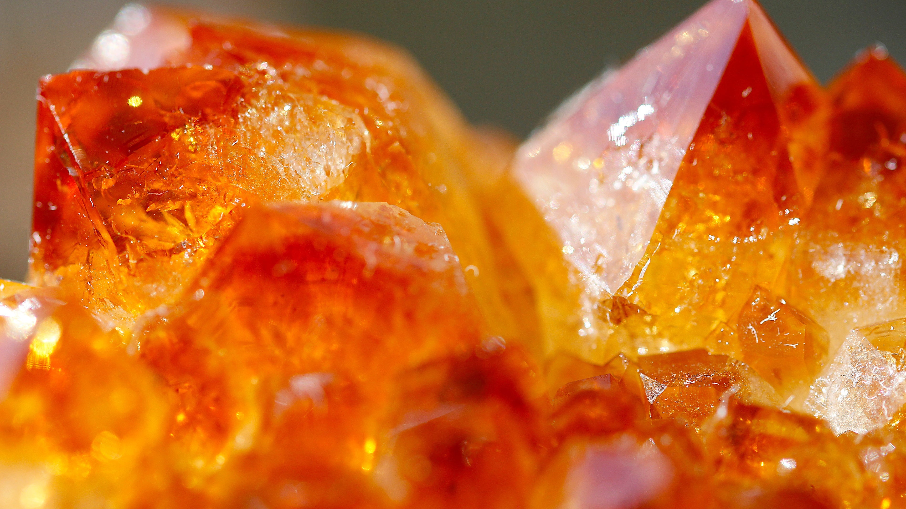 Unlock Abundance: A Guide to Using Crystals for Wealth &amp; Prosperity - 8fortune